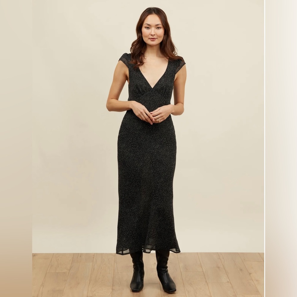 Backless dress